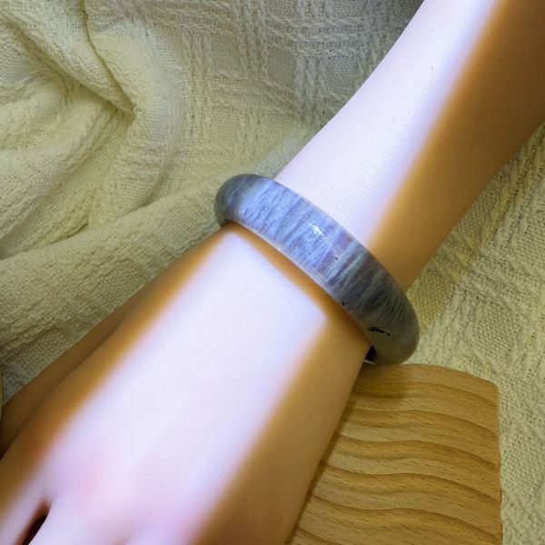 提高覺察│拉長石手鐲│平安鐲-57.3mm 水晶手鐲,開運手鐲,招財手鐲,招財水晶手鐲推薦,粉水晶手鐲,紫水晶手鐲,黃水晶手鐲,黑曜石手鐲,女生適合戴的水晶手鐲,2025年最旺水晶手鐲,水晶手鏈,水晶飾品,水晶手鐲佩戴禁忌