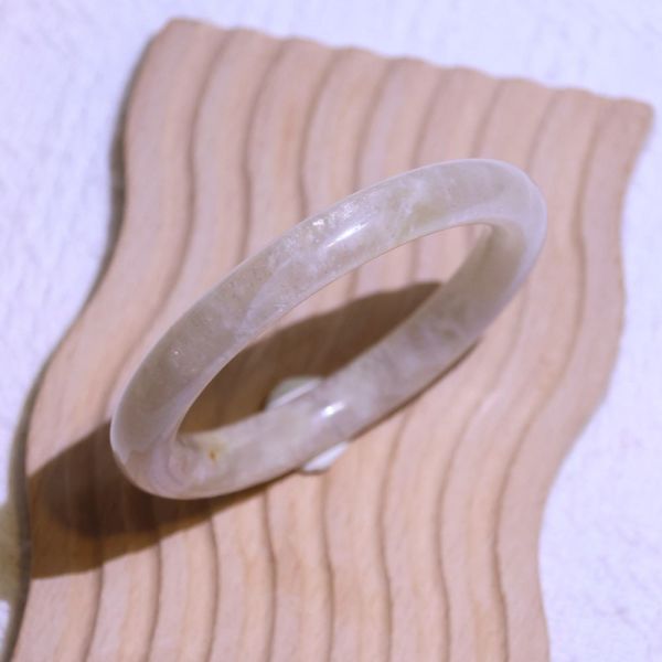 消除惡夢│日月同輝手鐲│圓骨鐲-56.2mm 水晶手鐲,手鐲,玉手鐲,水晶手鐲如何保養,紫水晶手鐲,粉晶手鐲,櫻花瑪瑙鐲,雕刻鐲,佘太翠,藍磷灰,黑曜石,手鐲款式,手鐲尺寸,手鐲鐲型,天然水晶手鐲,水晶手鐲功效