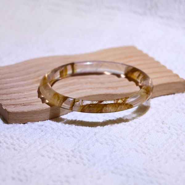 意外之財│黃膠花手鐲│圓骨鐲-60.5mm 水晶手鐲,手鐲,玉手鐲,水晶手鐲如何保養,紫水晶手鐲,粉晶手鐲,櫻花瑪瑙鐲,雕刻鐲,佘太翠,藍磷灰,黑曜石,手鐲款式,手鐲尺寸,手鐲鐲型,天然水晶手鐲,水晶手鐲功效