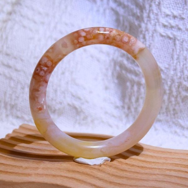 友愛與希望│櫻花瑪瑙手鐲│圓骨套鐲-56.4mm 水晶手鐲,手鐲,玉手鐲,水晶手鐲如何保養,紫水晶手鐲,粉晶手鐲,櫻花瑪瑙鐲,雕刻鐲,佘太翠,藍磷灰,黑曜石,手鐲款式,手鐲尺寸,手鐲鐲型,天然水晶手鐲,水晶手鐲功效