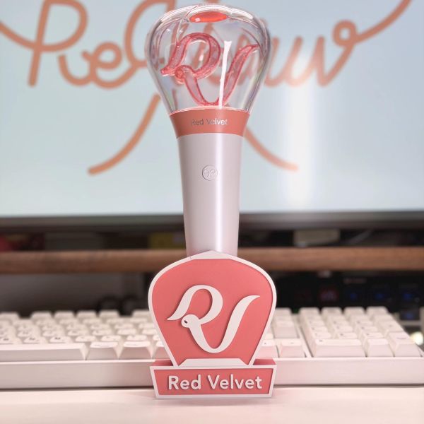 【代購】手燈底座｜Red Velvet｜白色粉底款 十二星座水晶,星座開運水晶,星座專屬水晶,星座運勢飾品,水晶能量石,星座水晶擺件,開運水晶推薦,星座能量飾品,星座生日禮物,星座幸運物,星座開運水晶推薦,星座靈性療癒