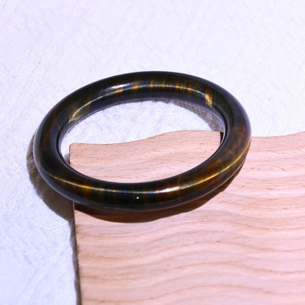 自信招財│虎眼石手鐲│圓骨鐲-57.3mm 水晶手鐲,開運手鐲,招財手鐲,招財水晶手鐲推薦,粉水晶手鐲,紫水晶手鐲,黃水晶手鐲,黑曜石手鐲,女生適合戴的水晶手鐲,2025年最旺水晶手鐲,水晶手鏈,水晶飾品,水晶手鐲佩戴禁忌