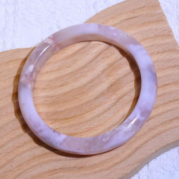 友愛與希望│櫻花瑪瑙手鐲│平安鐲-55mm 水晶手鐲,手鐲,玉手鐲,水晶手鐲如何保養,紫水晶手鐲,粉晶手鐲,櫻花瑪瑙鐲,雕刻鐲,佘太翠,藍磷灰,黑曜石,手鐲款式,手鐲尺寸,手鐲鐲型,天然水晶手鐲,水晶手鐲功效