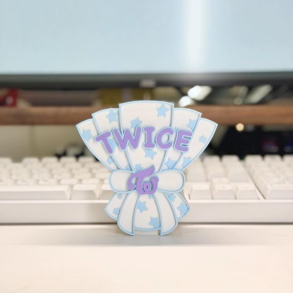 【代購】手燈底座｜TWICE｜星星藍紫款 十二星座水晶,星座開運水晶,星座專屬水晶,星座運勢飾品,水晶能量石,星座水晶擺件,開運水晶推薦,星座能量飾品,星座生日禮物,星座幸運物,星座開運水晶推薦,星座靈性療癒