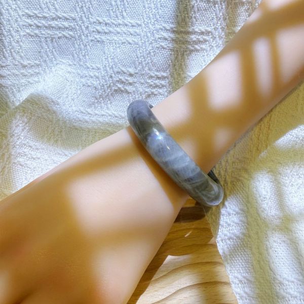 提高覺察│拉長石手鐲│平安鐲-58.5mm 水晶手鐲,開運手鐲,招財手鐲,招財水晶手鐲推薦,粉水晶手鐲,紫水晶手鐲,黃水晶手鐲,黑曜石手鐲,女生適合戴的水晶手鐲,2025年最旺水晶手鐲,水晶手鏈,水晶飾品,水晶手鐲佩戴禁忌