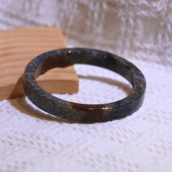 繁星銀河│星空瑪瑙手鐲│方鐲-56.5mm 水晶手鐲,手鐲,玉手鐲,水晶手鐲如何保養,紫水晶手鐲,粉晶手鐲,櫻花瑪瑙鐲,雕刻鐲,佘太翠,藍磷灰,黑曜石,手鐲款式,手鐲尺寸,手鐲鐲型,天然水晶手鐲,水晶手鐲功效