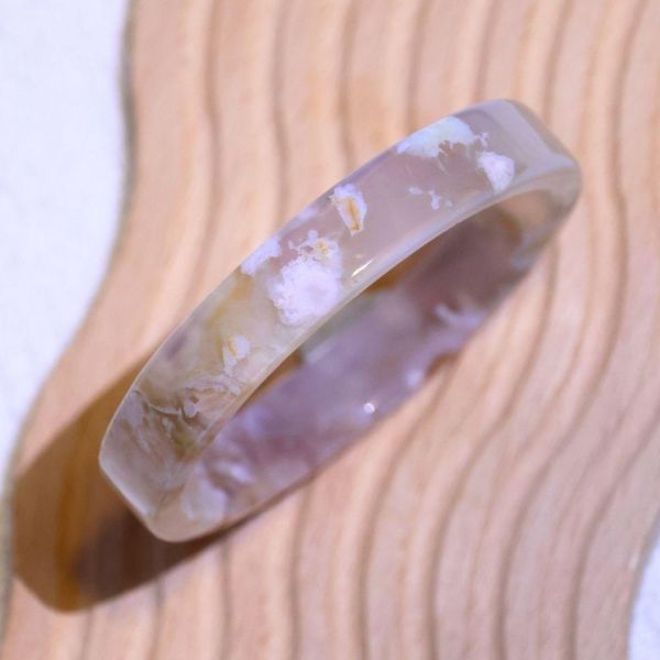 友愛與希望│櫻花瑪瑙手鐲│方鐲-57.7mm 水晶手鐲,手鐲,玉手鐲,水晶手鐲如何保養,紫水晶手鐲,粉晶手鐲,櫻花瑪瑙鐲,雕刻鐲,佘太翠,藍磷灰,黑曜石,手鐲款式,手鐲尺寸,手鐲鐲型,天然水晶手鐲,水晶手鐲功效