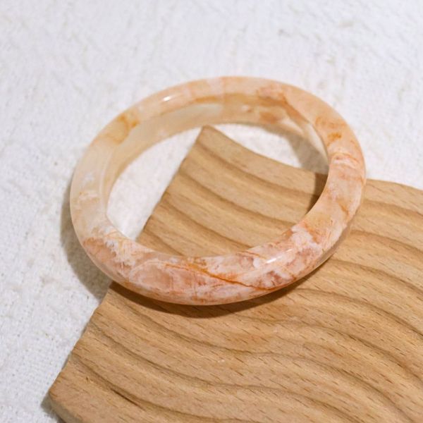 祈願之石│雪花幽靈手鐲│平安鐲-54.3mm 水晶手鐲,手鐲,玉手鐲,水晶手鐲如何保養,紫水晶手鐲,粉晶手鐲,櫻花瑪瑙鐲,雕刻鐲,佘太翠,藍磷灰,黑曜石,手鐲款式,手鐲尺寸,手鐲鐲型,天然水晶手鐲,水晶手鐲功效