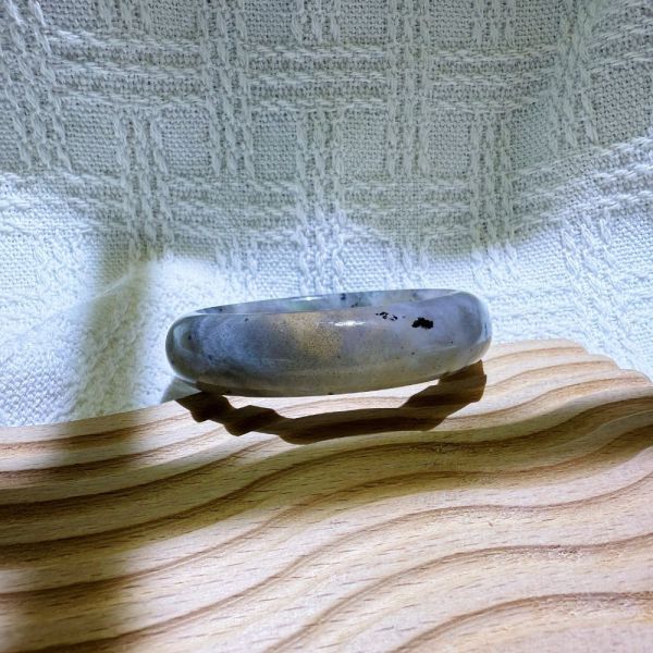 提高覺察│拉長石手鐲│平安鐲-58.3mm 水晶手鐲,開運手鐲,招財手鐲,招財水晶手鐲推薦,粉水晶手鐲,紫水晶手鐲,黃水晶手鐲,黑曜石手鐲,女生適合戴的水晶手鐲,2025年最旺水晶手鐲,水晶手鏈,水晶飾品,水晶手鐲佩戴禁忌
