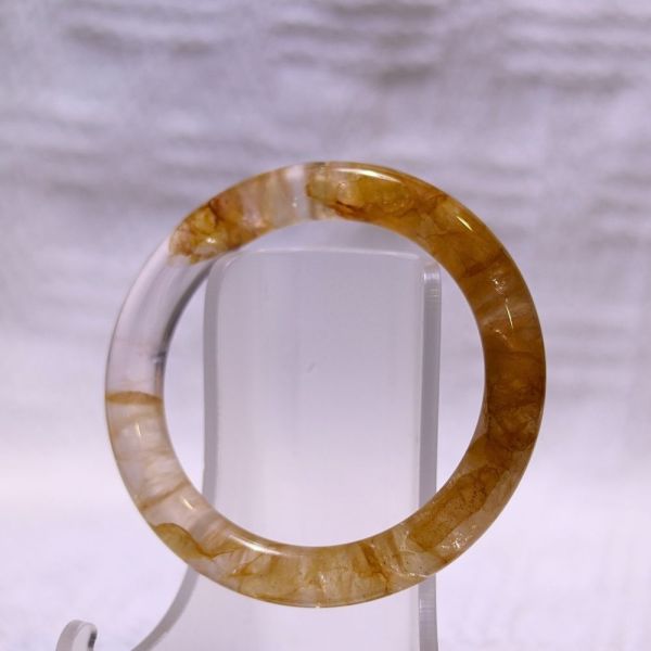 意外之財│黃膠花手鐲│圓骨鐲-54.8mm 水晶手鐲,手鐲,玉手鐲,水晶手鐲如何保養,紫水晶手鐲,粉晶手鐲,櫻花瑪瑙鐲,雕刻鐲,佘太翠,藍磷灰,黑曜石,手鐲款式,手鐲尺寸,手鐲鐲型,天然水晶手鐲,水晶手鐲功效