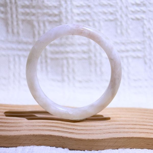 消除惡夢│日月同輝手鐲│平安鐲-55.8mm 水晶手鐲,手鐲,玉手鐲,水晶手鐲如何保養,紫水晶手鐲,粉晶手鐲,櫻花瑪瑙鐲,雕刻鐲,佘太翠,藍磷灰,黑曜石,手鐲款式,手鐲尺寸,手鐲鐲型,天然水晶手鐲,水晶手鐲功效