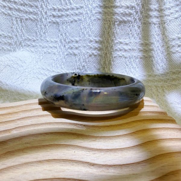 提高覺察│拉長石手鐲│平安鐲-58.5mm 水晶手鐲,開運手鐲,招財手鐲,招財水晶手鐲推薦,粉水晶手鐲,紫水晶手鐲,黃水晶手鐲,黑曜石手鐲,女生適合戴的水晶手鐲,2025年最旺水晶手鐲,水晶手鏈,水晶飾品,水晶手鐲佩戴禁忌