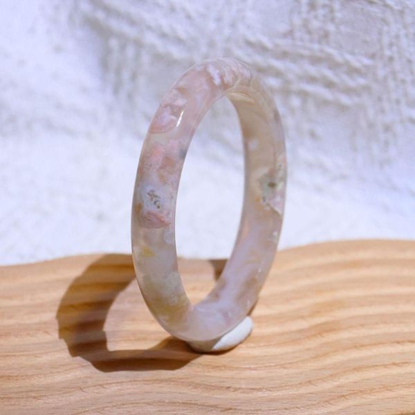 友愛與希望│櫻花瑪瑙手鐲│貴妃鐲(正圈51mm) 水晶手鐲,手鐲,玉手鐲,水晶手鐲如何保養,紫水晶手鐲,粉晶手鐲,櫻花瑪瑙鐲,雕刻鐲,佘太翠,藍磷灰,黑曜石,手鐲款式,手鐲尺寸,手鐲鐲型,天然水晶手鐲,水晶手鐲功效