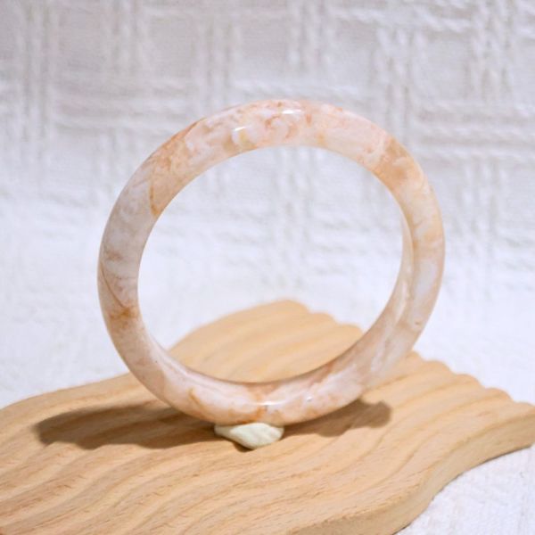 祈願之石│雪花幽靈手鐲│平安鐲-61.2mm 水晶手鐲,手鐲,玉手鐲,水晶手鐲如何保養,紫水晶手鐲,粉晶手鐲,櫻花瑪瑙鐲,雕刻鐲,佘太翠,藍磷灰,黑曜石,手鐲款式,手鐲尺寸,手鐲鐲型,天然水晶手鐲,水晶手鐲功效