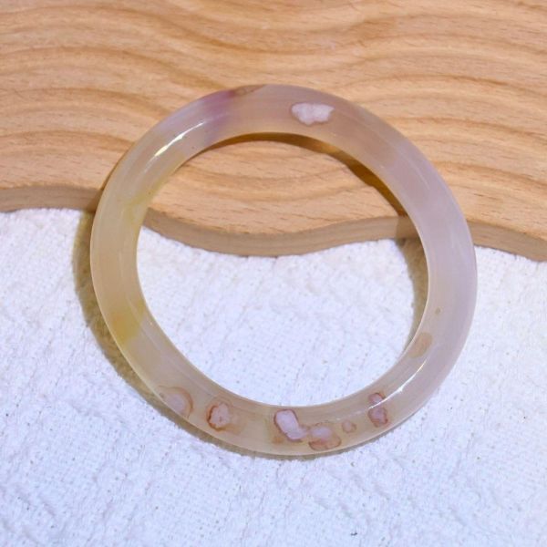 友愛與希望│櫻花瑪瑙手鐲│貴妃鐲(正圈51mm) 水晶手鐲,手鐲,玉手鐲,水晶手鐲如何保養,紫水晶手鐲,粉晶手鐲,櫻花瑪瑙鐲,雕刻鐲,佘太翠,藍磷灰,黑曜石,手鐲款式,手鐲尺寸,手鐲鐲型,天然水晶手鐲,水晶手鐲功效