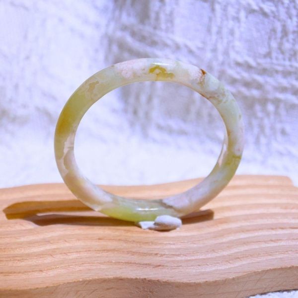 友愛與希望│櫻花瑪瑙手鐲│貴妃鐲(正圈48mm) 水晶手鐲,手鐲,玉手鐲,水晶手鐲如何保養,紫水晶手鐲,粉晶手鐲,櫻花瑪瑙鐲,雕刻鐲,佘太翠,藍磷灰,黑曜石,手鐲款式,手鐲尺寸,手鐲鐲型,天然水晶手鐲,水晶手鐲功效
