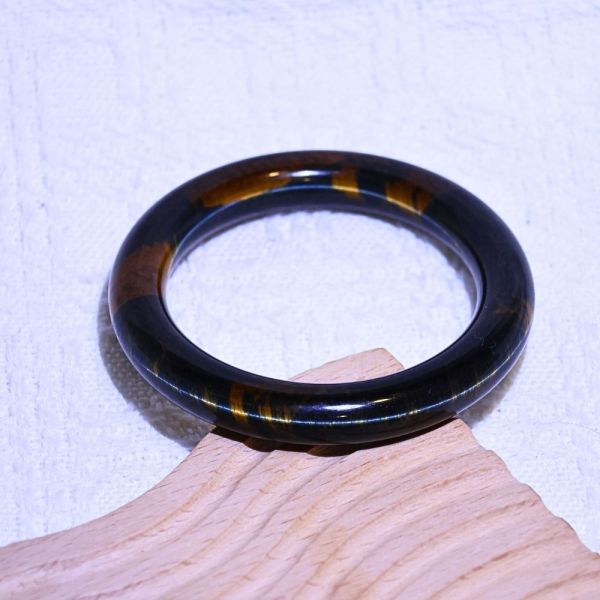 自信招財│虎眼石手鐲│圓骨鐲-54mm 水晶手鐲,開運手鐲,招財手鐲,招財水晶手鐲推薦,粉水晶手鐲,紫水晶手鐲,黃水晶手鐲,黑曜石手鐲,女生適合戴的水晶手鐲,2025年最旺水晶手鐲,水晶手鏈,水晶飾品,水晶手鐲佩戴禁忌