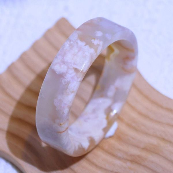 友愛與希望│櫻花瑪瑙手鐲│輪胎方鐲-54.3mm 水晶手鐲,手鐲,玉手鐲,水晶手鐲如何保養,紫水晶手鐲,粉晶手鐲,櫻花瑪瑙鐲,雕刻鐲,佘太翠,藍磷灰,黑曜石,手鐲款式,手鐲尺寸,手鐲鐲型,天然水晶手鐲,水晶手鐲功效