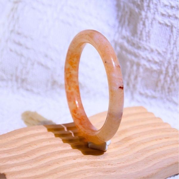 友愛與希望│龍紋瑪瑙手鐲│圓骨套鐲-53mm 水晶手鐲,手鐲,玉手鐲,水晶手鐲如何保養,紫水晶手鐲,粉晶手鐲,櫻花瑪瑙鐲,雕刻鐲,佘太翠,藍磷灰,黑曜石,手鐲款式,手鐲尺寸,手鐲鐲型,天然水晶手鐲,水晶手鐲功效