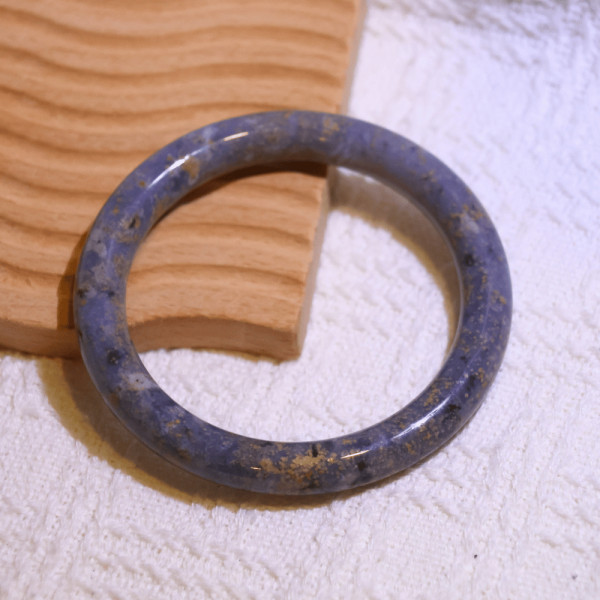 繁星銀河│星空瑪瑙手鐲│圓條鐲-57.6mm 水晶手鐲,手鐲,玉手鐲,水晶手鐲如何保養,紫水晶手鐲,粉晶手鐲,櫻花瑪瑙鐲,雕刻鐲,佘太翠,藍磷灰,黑曜石,手鐲款式,手鐲尺寸,手鐲鐲型,天然水晶手鐲,水晶手鐲功效