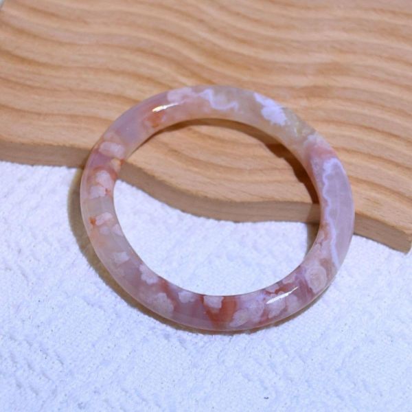 友愛與希望│櫻花瑪瑙手鐲│貴妃鐲(正圈54mm) 水晶手鐲,手鐲,玉手鐲,水晶手鐲如何保養,紫水晶手鐲,粉晶手鐲,櫻花瑪瑙鐲,雕刻鐲,佘太翠,藍磷灰,黑曜石,手鐲款式,手鐲尺寸,手鐲鐲型,天然水晶手鐲,水晶手鐲功效