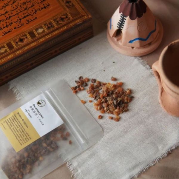 【療癒綠洲AMIN】沒藥香脂粒 水晶,礦石,晶礦,水晶手鐲,手鐲,水晶手串,手串,脈輪,磁場,療癒,淨化,紫水晶,粉晶,櫻花瑪瑙,草莓晶