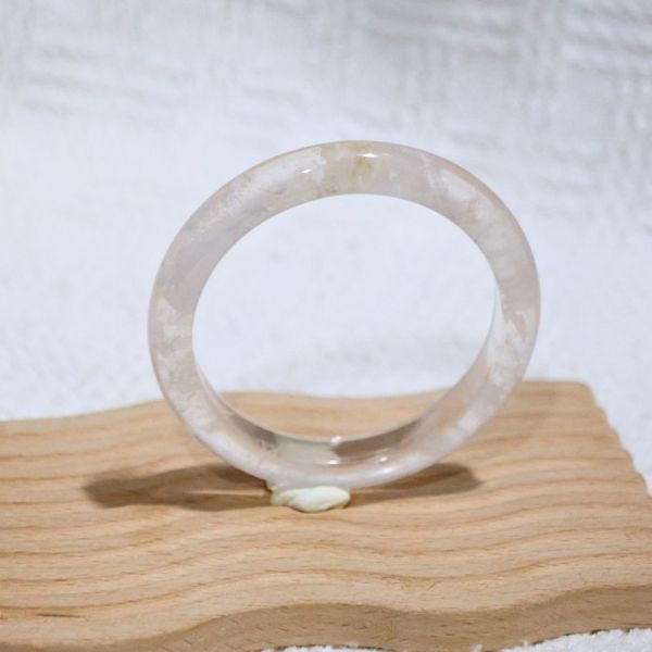 祈願之石│雪花幽靈手鐲│平安鐲-55.4mm 水晶手鐲,手鐲,玉手鐲,水晶手鐲如何保養,紫水晶手鐲,粉晶手鐲,櫻花瑪瑙鐲,雕刻鐲,佘太翠,藍磷灰,黑曜石,手鐲款式,手鐲尺寸,手鐲鐲型,天然水晶手鐲,水晶手鐲功效