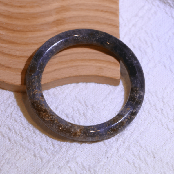 繁星銀河│星空瑪瑙手鐲│圓條鐲-53.3mm 水晶手鐲,手鐲,玉手鐲,水晶手鐲如何保養,紫水晶手鐲,粉晶手鐲,櫻花瑪瑙鐲,雕刻鐲,佘太翠,藍磷灰,黑曜石,手鐲款式,手鐲尺寸,手鐲鐲型,天然水晶手鐲,水晶手鐲功效