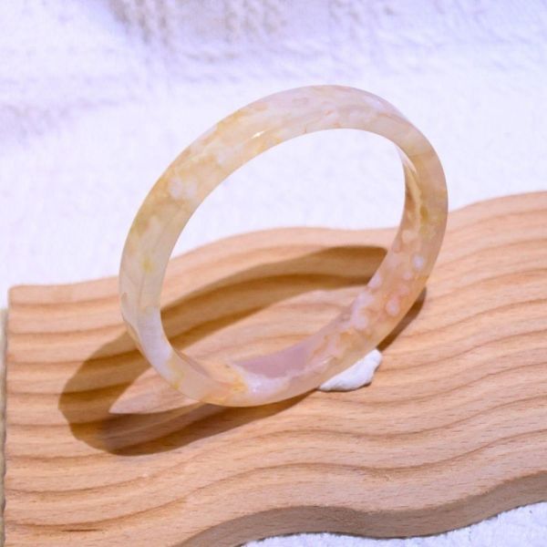 友愛與希望│櫻花瑪瑙手鐲│方鐲-61.7mm 水晶手鐲,手鐲,玉手鐲,水晶手鐲如何保養,紫水晶手鐲,粉晶手鐲,櫻花瑪瑙鐲,雕刻鐲,佘太翠,藍磷灰,黑曜石,手鐲款式,手鐲尺寸,手鐲鐲型,天然水晶手鐲,水晶手鐲功效