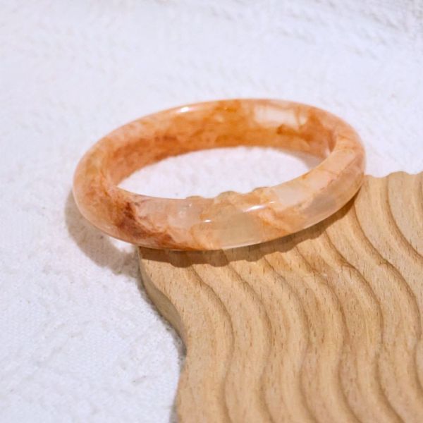 祈願之石│雪花幽靈手鐲│平安鐲-61.6mm 水晶手鐲,手鐲,玉手鐲,水晶手鐲如何保養,紫水晶手鐲,粉晶手鐲,櫻花瑪瑙鐲,雕刻鐲,佘太翠,藍磷灰,黑曜石,手鐲款式,手鐲尺寸,手鐲鐲型,天然水晶手鐲,水晶手鐲功效