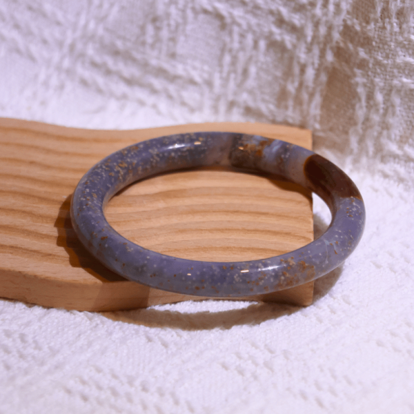 繁星銀河│星空瑪瑙手鐲│圓條鐲-58.6mm 水晶手鐲,手鐲,玉手鐲,水晶手鐲如何保養,紫水晶手鐲,粉晶手鐲,櫻花瑪瑙鐲,雕刻鐲,佘太翠,藍磷灰,黑曜石,手鐲款式,手鐲尺寸,手鐲鐲型,天然水晶手鐲,水晶手鐲功效