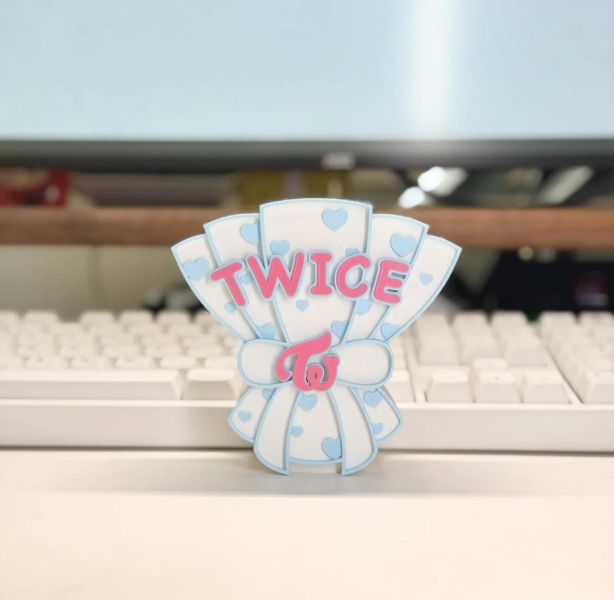 【代購】手燈底座｜TWICE｜桃藍款 十二星座水晶,星座開運水晶,星座專屬水晶,星座運勢飾品,水晶能量石,星座水晶擺件,開運水晶推薦,星座能量飾品,星座生日禮物,星座幸運物,星座開運水晶推薦,星座靈性療癒