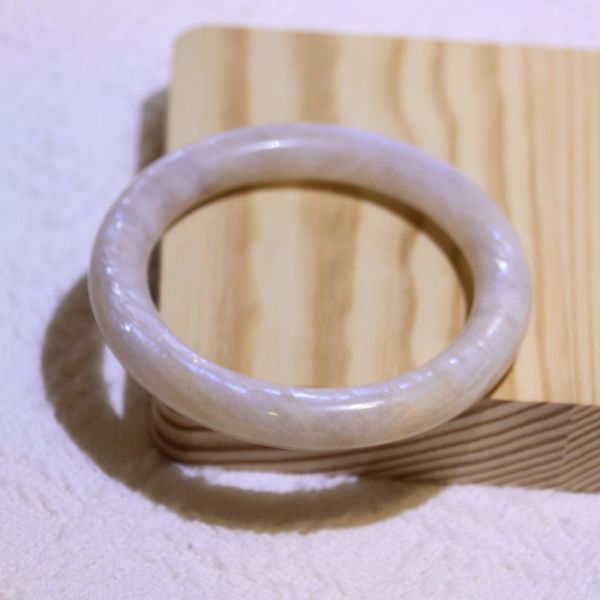 消除惡夢│日月同輝手鐲│圓骨鐲-54.3mm 水晶手鐲,開運手鐲,招財手鐲,招財水晶手鐲推薦,粉水晶手鐲,紫水晶手鐲,黃水晶手鐲,黑曜石手鐲,女生適合戴的水晶手鐲,2025年最旺水晶手鐲,水晶手鏈,水晶飾品,水晶手鐲佩戴禁忌