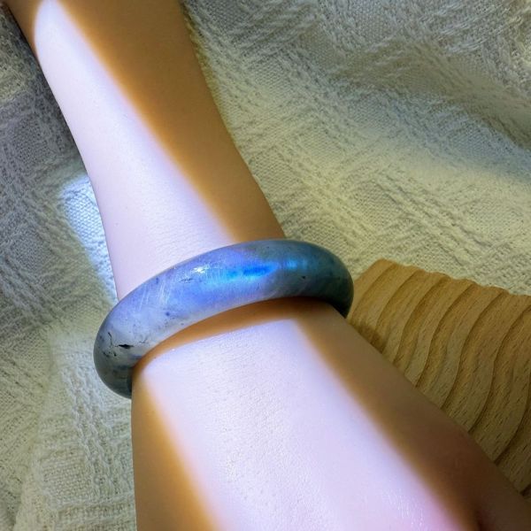 提高覺察│拉長石手鐲│平安鐲-57.3mm 水晶手鐲,開運手鐲,招財手鐲,招財水晶手鐲推薦,粉水晶手鐲,紫水晶手鐲,黃水晶手鐲,黑曜石手鐲,女生適合戴的水晶手鐲,2025年最旺水晶手鐲,水晶手鏈,水晶飾品,水晶手鐲佩戴禁忌