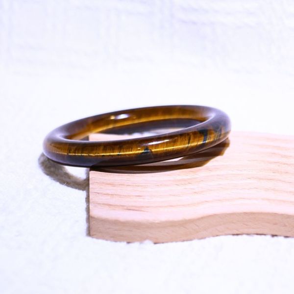 自信招財│虎眼石手鐲│圓骨鐲-55mm 水晶手鐲,開運手鐲,招財手鐲,招財水晶手鐲推薦,粉水晶手鐲,紫水晶手鐲,黃水晶手鐲,黑曜石手鐲,女生適合戴的水晶手鐲,2025年最旺水晶手鐲,水晶手鏈,水晶飾品,水晶手鐲佩戴禁忌