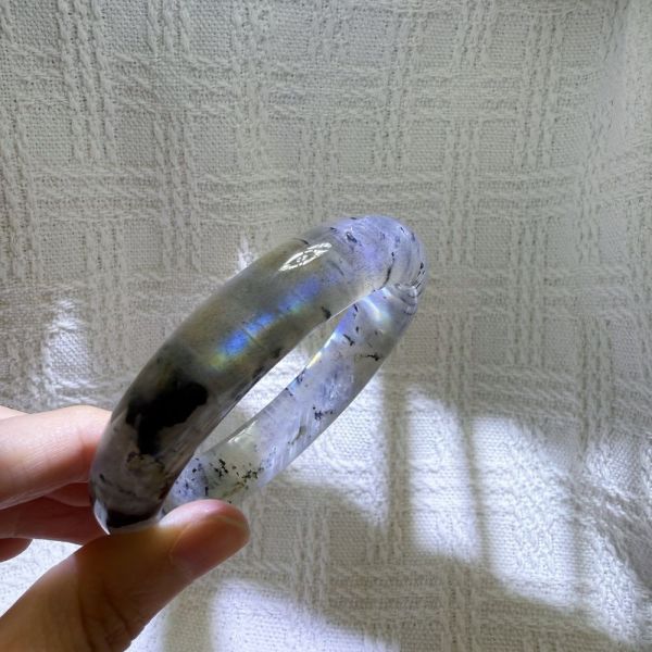 提高覺察│拉長石手鐲│平安鐲-57.3mm 水晶手鐲,開運手鐲,招財手鐲,招財水晶手鐲推薦,粉水晶手鐲,紫水晶手鐲,黃水晶手鐲,黑曜石手鐲,女生適合戴的水晶手鐲,2025年最旺水晶手鐲,水晶手鏈,水晶飾品,水晶手鐲佩戴禁忌