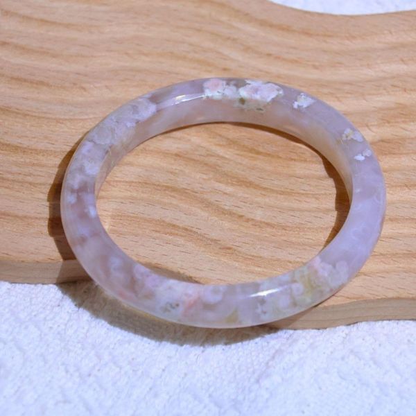 友愛與希望│櫻花瑪瑙手鐲│貴妃鐲(正圈51mm) 水晶手鐲,手鐲,玉手鐲,水晶手鐲如何保養,紫水晶手鐲,粉晶手鐲,櫻花瑪瑙鐲,雕刻鐲,佘太翠,藍磷灰,黑曜石,手鐲款式,手鐲尺寸,手鐲鐲型,天然水晶手鐲,水晶手鐲功效