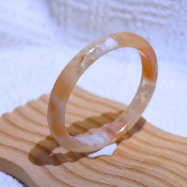 友愛與希望│櫻花瑪瑙手鐲│貴妃鐲(正圈55mm) 水晶手鐲,手鐲,玉手鐲,水晶手鐲如何保養,紫水晶手鐲,粉晶手鐲,櫻花瑪瑙鐲,雕刻鐲,佘太翠,藍磷灰,黑曜石,手鐲款式,手鐲尺寸,手鐲鐲型,天然水晶手鐲,水晶手鐲功效