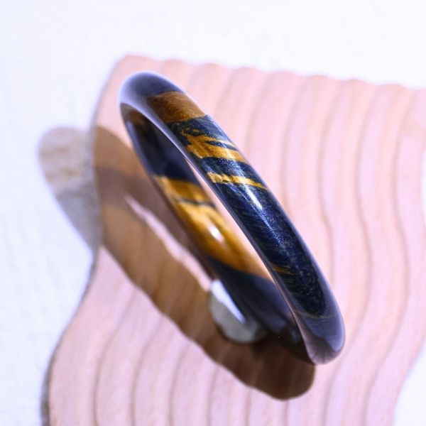 自信招財│虎眼石手鐲│圓骨鐲-60.2mm 水晶手鐲,開運手鐲,招財手鐲,招財水晶手鐲推薦,粉水晶手鐲,紫水晶手鐲,黃水晶手鐲,黑曜石手鐲,女生適合戴的水晶手鐲,2025年最旺水晶手鐲,水晶手鏈,水晶飾品,水晶手鐲佩戴禁忌