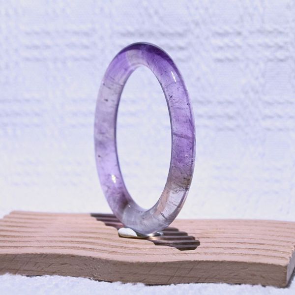 智慧之石│紫水晶│圓骨鐲-57.4m 紫水晶手鐲,紫水晶手環,天然紫水晶,水晶手鐲,能量手鐲,智慧之石,療癒水晶,靜心飾品,原礦水晶,歐洛菈,水晶能量