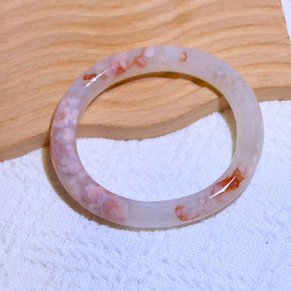友愛與希望│櫻花瑪瑙手鐲│貴妃鐲(正圈55mm) 水晶手鐲,手鐲,玉手鐲,水晶手鐲如何保養,紫水晶手鐲,粉晶手鐲,櫻花瑪瑙鐲,雕刻鐲,佘太翠,藍磷灰,黑曜石,手鐲款式,手鐲尺寸,手鐲鐲型,天然水晶手鐲,水晶手鐲功效