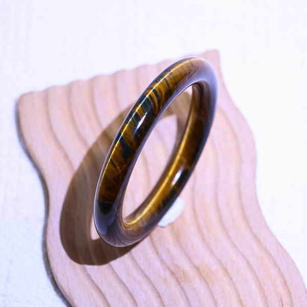 自信招財│虎眼石手鐲│圓骨鐲-55mm 水晶手鐲,開運手鐲,招財手鐲,招財水晶手鐲推薦,粉水晶手鐲,紫水晶手鐲,黃水晶手鐲,黑曜石手鐲,女生適合戴的水晶手鐲,2025年最旺水晶手鐲,水晶手鏈,水晶飾品,水晶手鐲佩戴禁忌