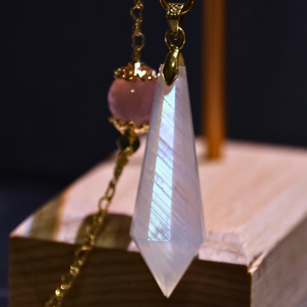 紫馬粉│藍月光│幻藍靈擺C 晶礦飾品,水晶飾品,雕刻擺件,永生水晶樹,水晶洞,水晶球,水晶柱,原礦,晶洞,晶礦原礦,紫水晶,白水晶,太極玉,佘太翠,紅膠花,海藍寶,白水晶,開運擺件