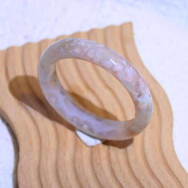 友愛與希望│櫻花瑪瑙手鐲│貴妃鐲(正圈51mm) 水晶手鐲,手鐲,玉手鐲,水晶手鐲如何保養,紫水晶手鐲,粉晶手鐲,櫻花瑪瑙鐲,雕刻鐲,佘太翠,藍磷灰,黑曜石,手鐲款式,手鐲尺寸,手鐲鐲型,天然水晶手鐲,水晶手鐲功效