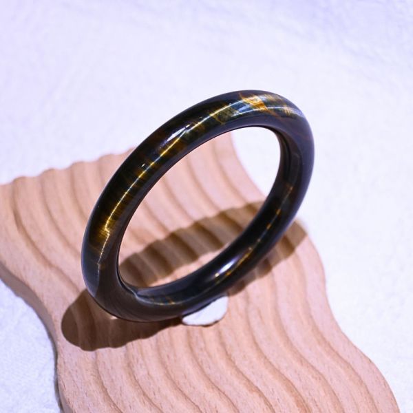 自信招財│虎眼石手鐲│圓骨鐲-57.3mm 水晶手鐲,開運手鐲,招財手鐲,招財水晶手鐲推薦,粉水晶手鐲,紫水晶手鐲,黃水晶手鐲,黑曜石手鐲,女生適合戴的水晶手鐲,2025年最旺水晶手鐲,水晶手鏈,水晶飾品,水晶手鐲佩戴禁忌