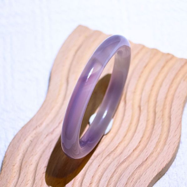 魅力展現│紫玉髓手鐲│貴妃鐲-52.8mm 水晶手鐲,手鐲,玉手鐲,水晶手鐲如何保養,紫水晶手鐲,粉晶手鐲,櫻花瑪瑙鐲,雕刻鐲,佘太翠,藍磷灰,黑曜石,手鐲款式,手鐲尺寸,手鐲鐲型,天然水晶手鐲,水晶手鐲功效