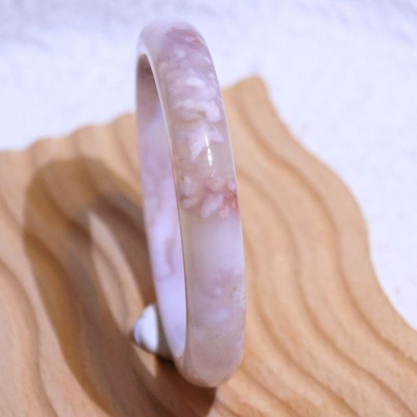 友愛與希望│櫻花瑪瑙手鐲│平安鐲-55mm 水晶手鐲,手鐲,玉手鐲,水晶手鐲如何保養,紫水晶手鐲,粉晶手鐲,櫻花瑪瑙鐲,雕刻鐲,佘太翠,藍磷灰,黑曜石,手鐲款式,手鐲尺寸,手鐲鐲型,天然水晶手鐲,水晶手鐲功效