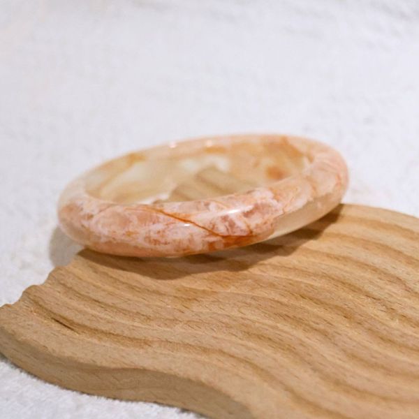 祈願之石│雪花幽靈手鐲│平安鐲-54.3mm 水晶手鐲,手鐲,玉手鐲,水晶手鐲如何保養,紫水晶手鐲,粉晶手鐲,櫻花瑪瑙鐲,雕刻鐲,佘太翠,藍磷灰,黑曜石,手鐲款式,手鐲尺寸,手鐲鐲型,天然水晶手鐲,水晶手鐲功效