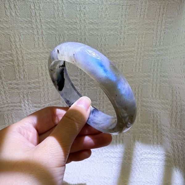 提高覺察│拉長石手鐲│平安鐲-57.3mm 水晶手鐲,開運手鐲,招財手鐲,招財水晶手鐲推薦,粉水晶手鐲,紫水晶手鐲,黃水晶手鐲,黑曜石手鐲,女生適合戴的水晶手鐲,2025年最旺水晶手鐲,水晶手鏈,水晶飾品,水晶手鐲佩戴禁忌