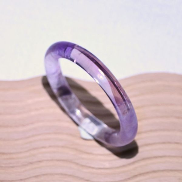 智慧之石│紫水晶│圓骨鐲-53.3mm 紫水晶手鐲,紫水晶手環,天然紫水晶,水晶手鐲,能量手鐲,智慧之石,療癒水晶,靜心飾品,原礦水晶,歐洛菈,水晶能量